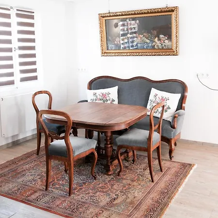 Antikperle Mit Komfort Appartement *